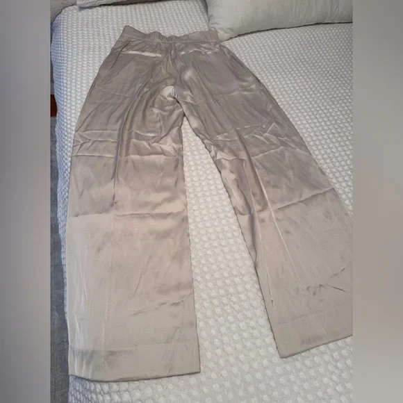 Abercrombie & Fitch ivory satin trousers - Picture 4 of 5